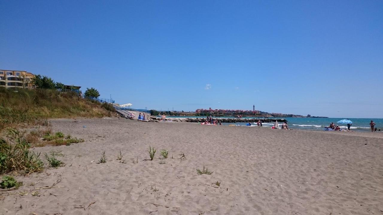 Akb Apartment Sea View Aheloy Buitenkant foto