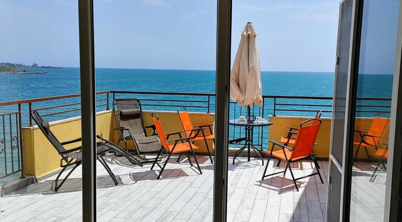 Akb Apartment Sea View Aheloy Buitenkant foto