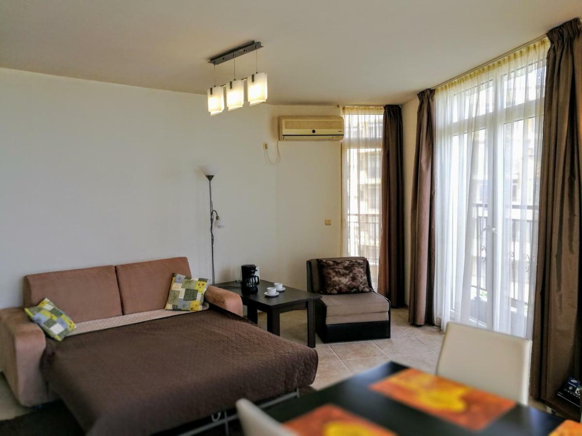 Akb Apartment Sea View Aheloy Buitenkant foto