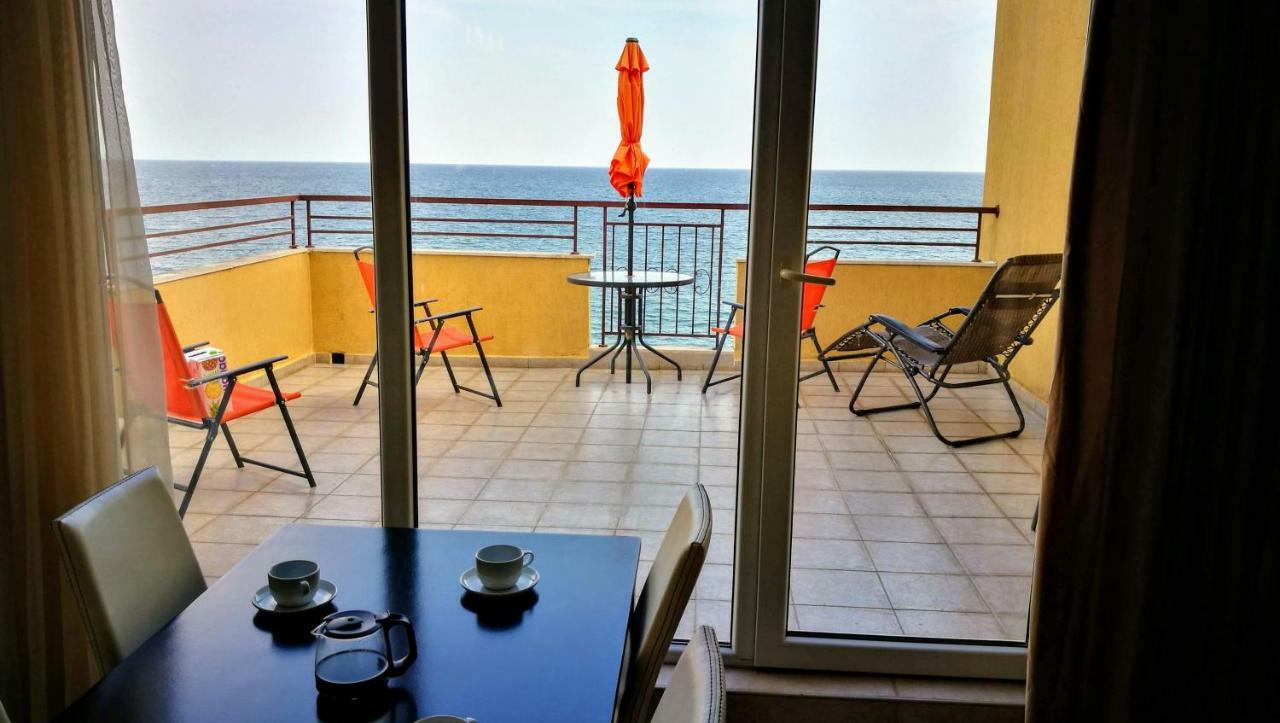 Akb Apartment Sea View Aheloy Buitenkant foto